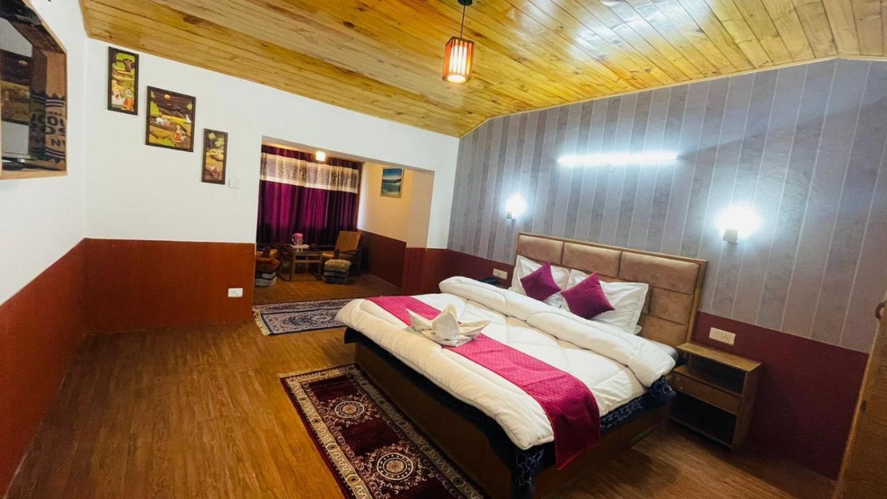 Hotel New Hilltop Inn Manāli Esterno foto