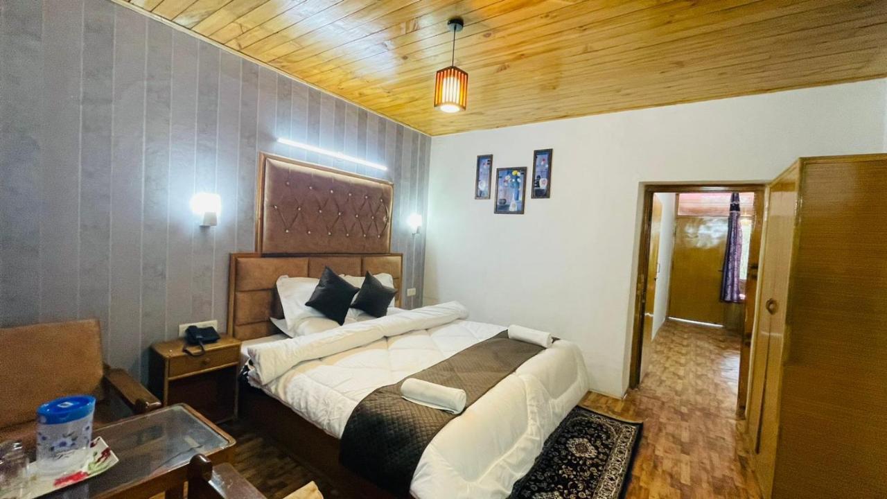 Hotel New Hilltop Inn Manāli Esterno foto