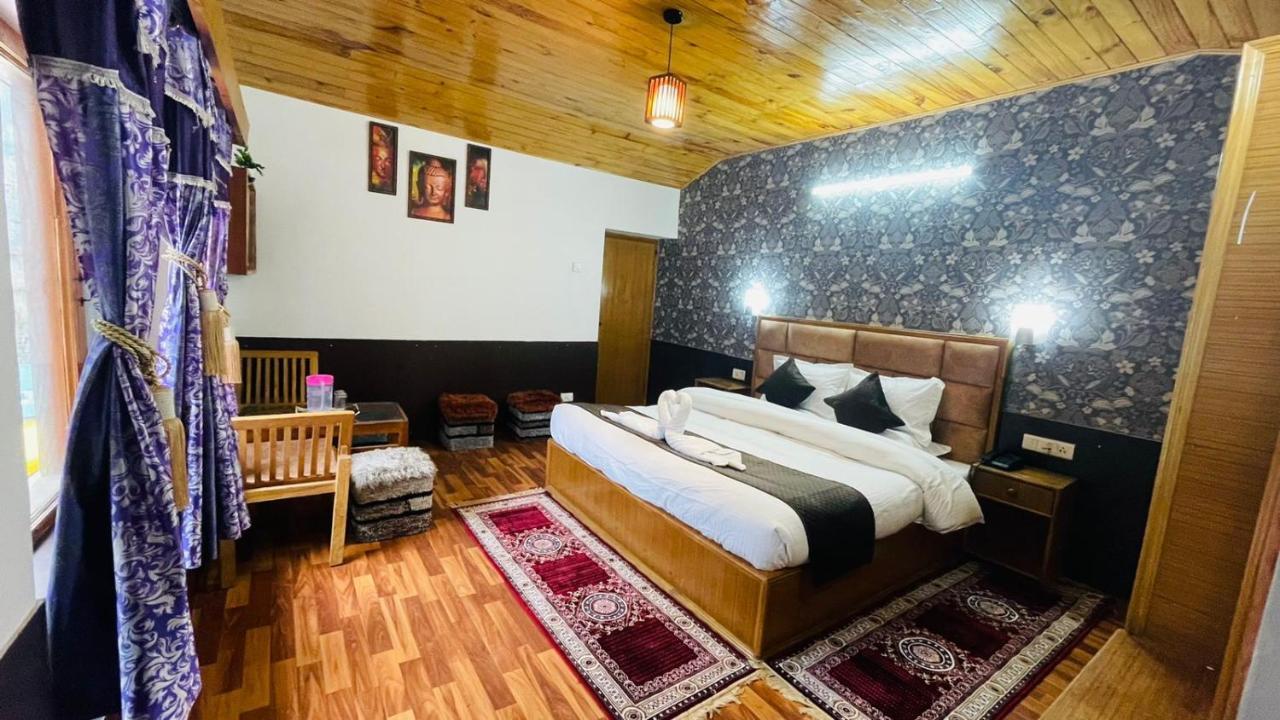 Hotel New Hilltop Inn Manāli Esterno foto